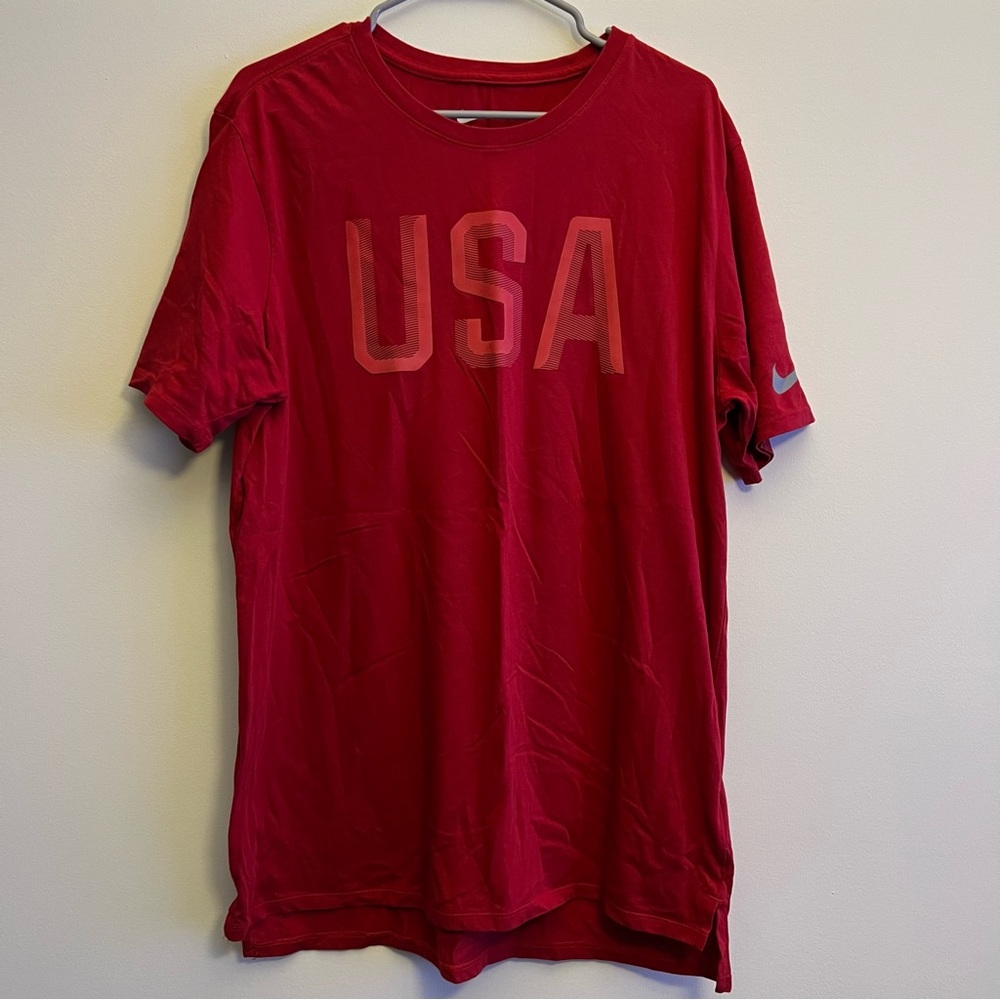 Nike Men's Olympic Team Training Shirt Red USA 801149-687 Size L